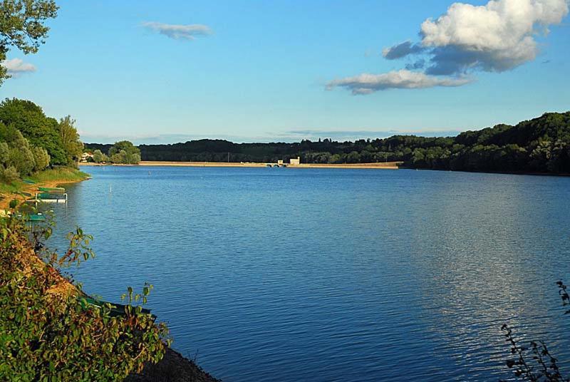 Maison Bord De Lac De Charmes Bannes  ภายนอก รูปภาพ