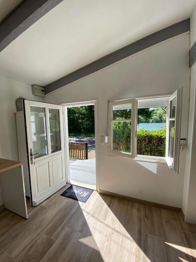 Maison Bord De Lac De Charmes Bannes  ภายนอก รูปภาพ