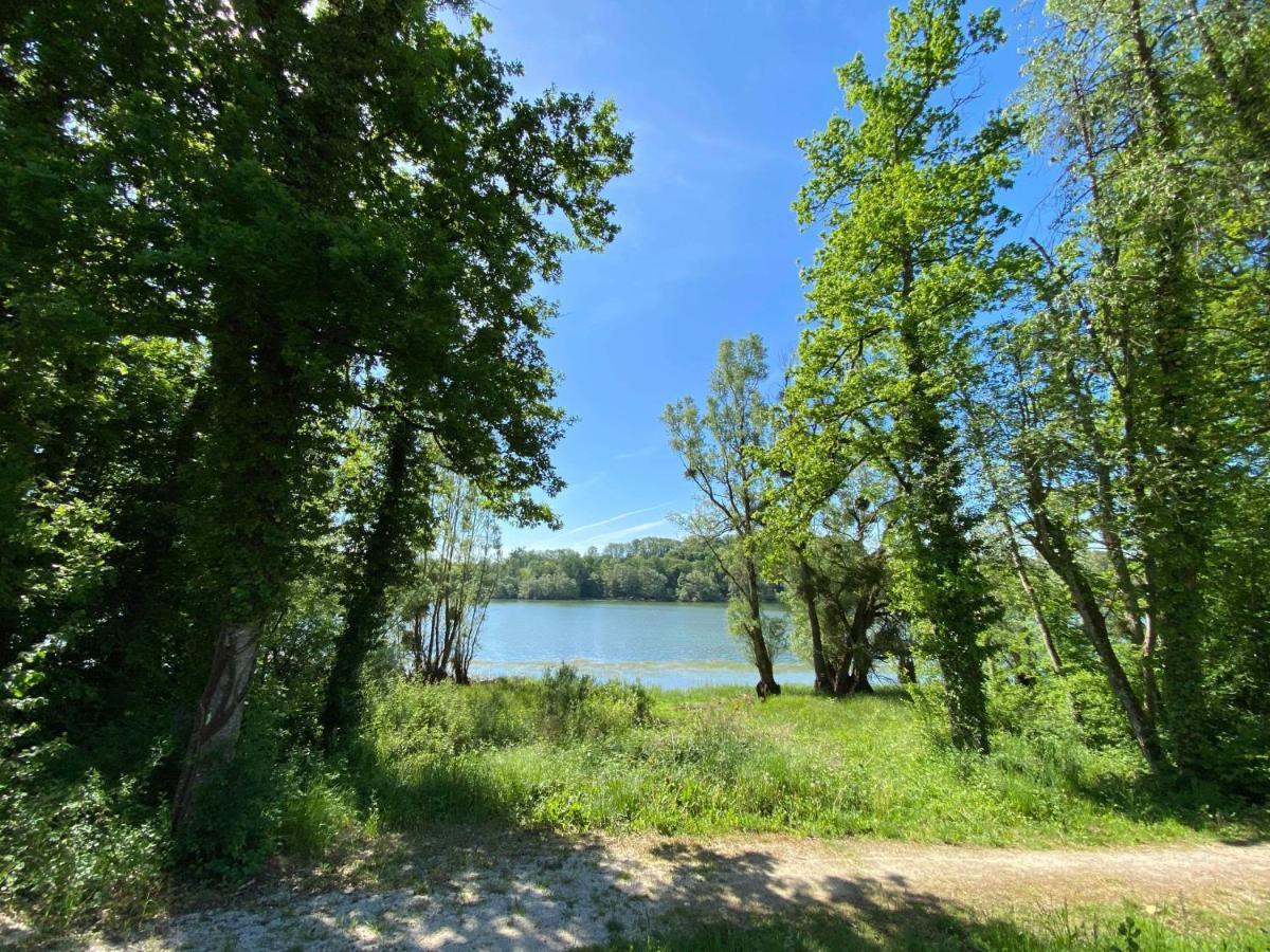 Maison Bord De Lac De Charmes Bannes  ภายนอก รูปภาพ